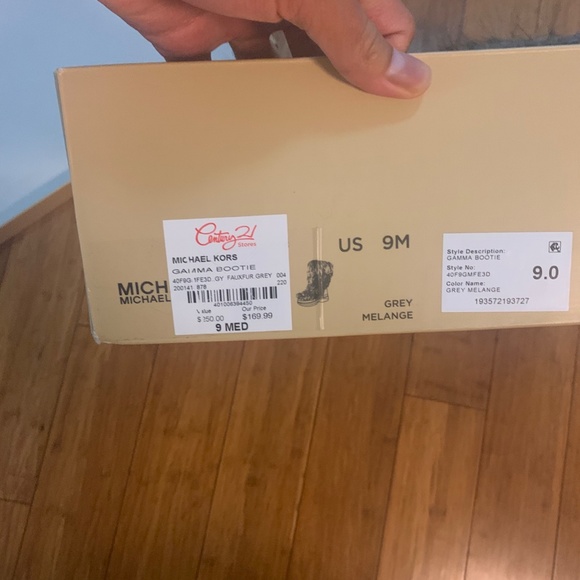 Womens Michael Kors Faux Fur Boots - Picture 3 of 3